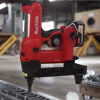 8000mAh Lithium Battery Powered Nail Gun DCCN100X2 Σιδερένιο Nailer για ομαλή Nailing